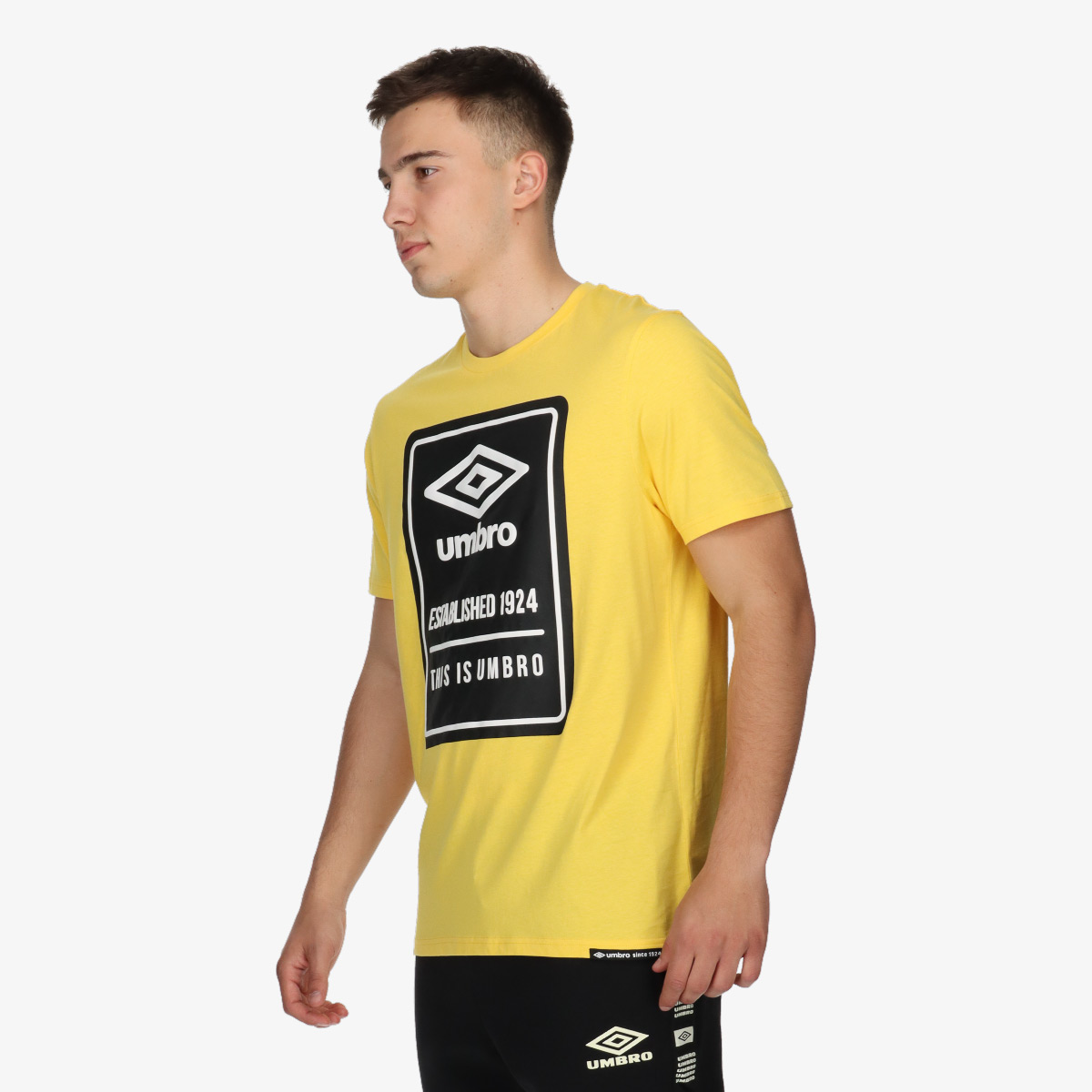 UMBRO ESSENTIALS T SHIRT 