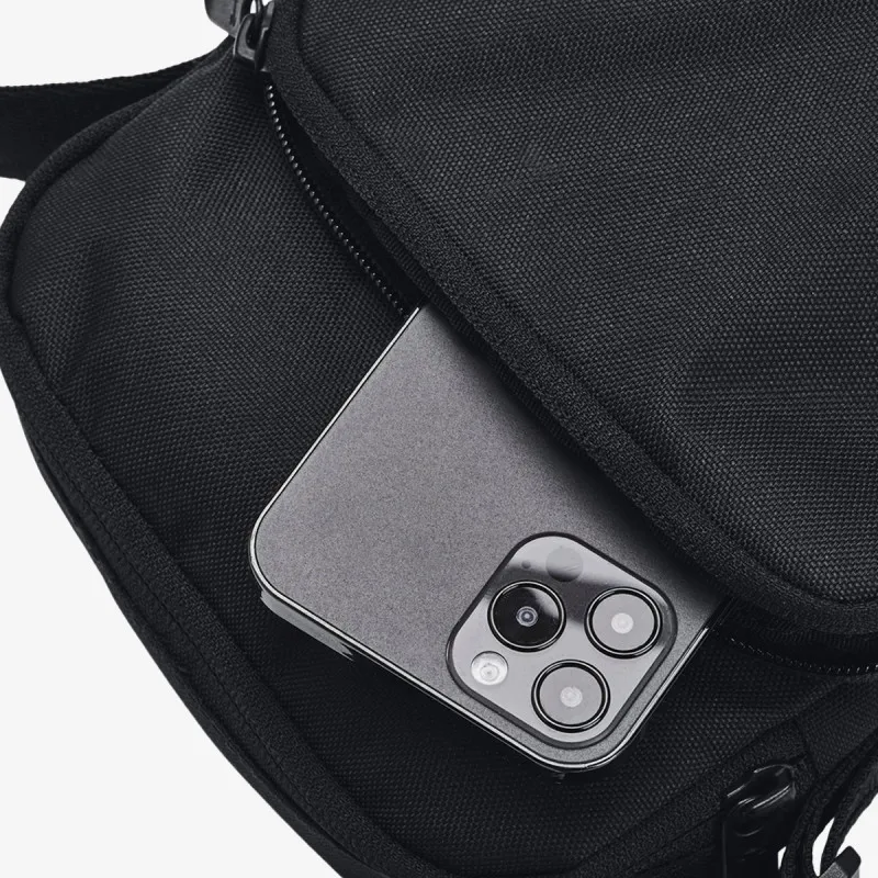UNDER ARMOUR UA Loudon Lite Crossbody