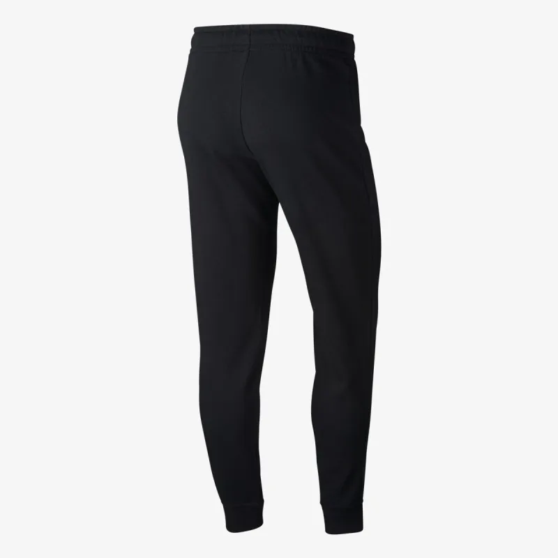 Nike Sportswear Essential